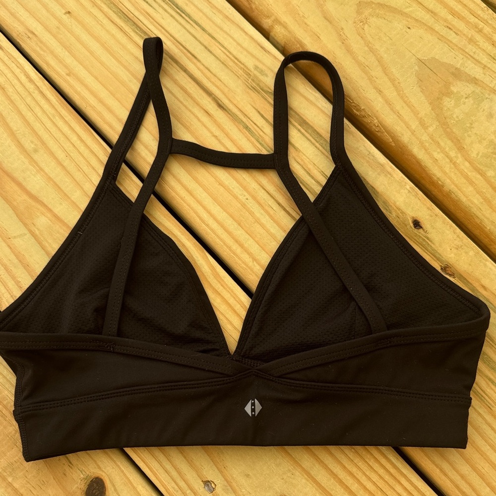 Tavi Activewear Studio Bra size S| Sporty Yoga Fitness Strappy